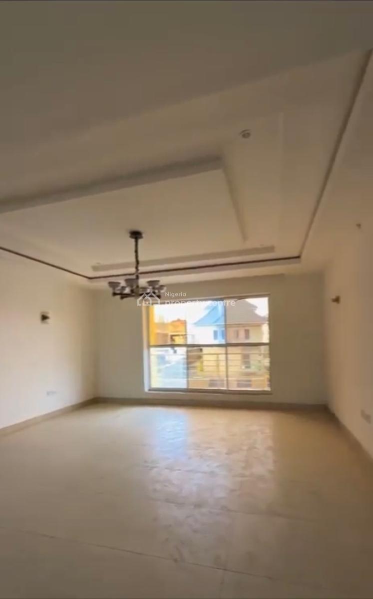 Luxurious Spacious 3bedroom En-suite Flat, Fha Guzape, Guzape District, Abuja, Block of Flats for Sale