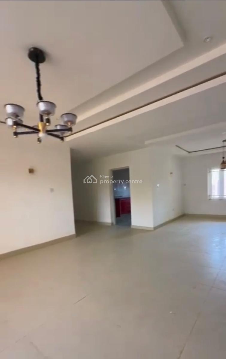 Luxurious Spacious 3bedroom En-suite Flat, Fha Guzape, Guzape District, Abuja, Block of Flats for Sale