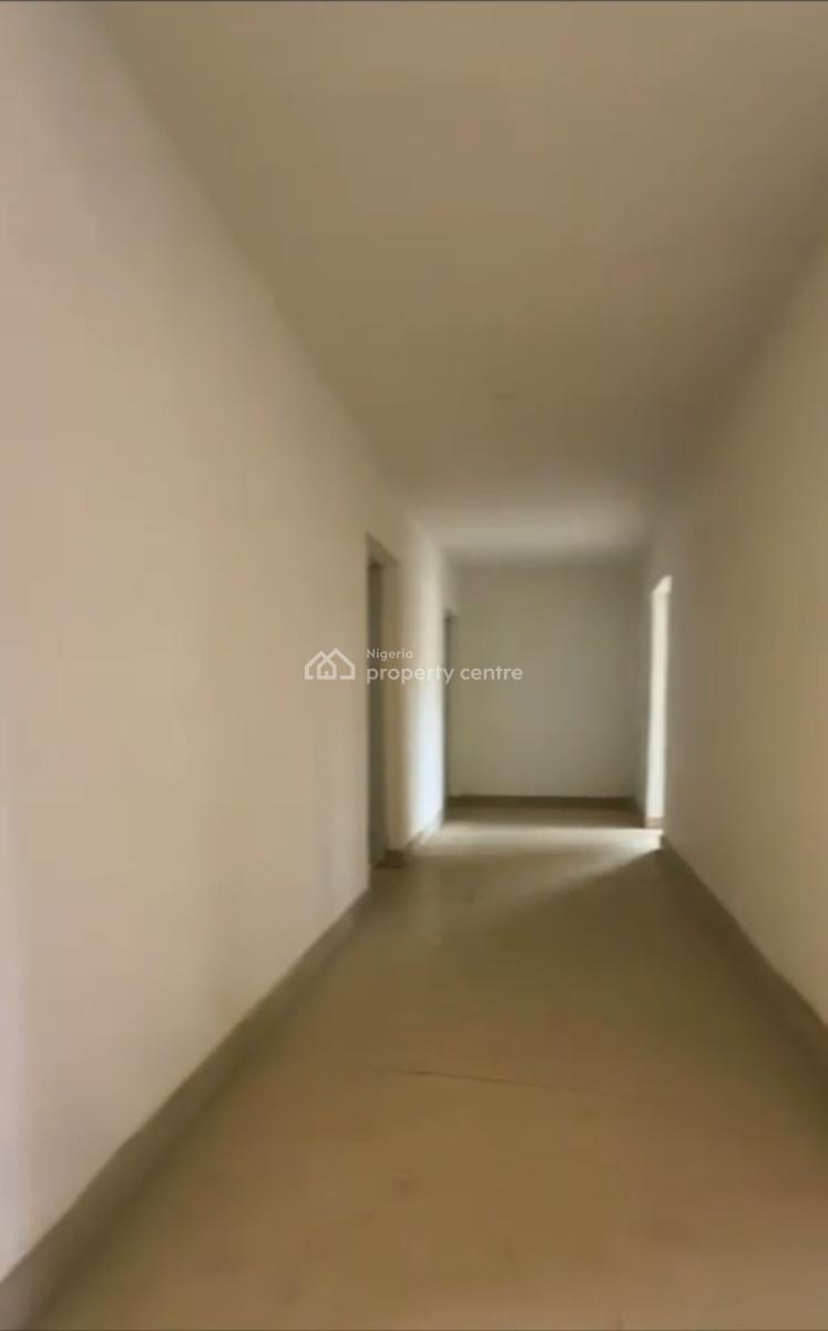 Luxurious Spacious 3bedroom En-suite Flat, Fha Guzape, Guzape District, Abuja, Block of Flats for Sale