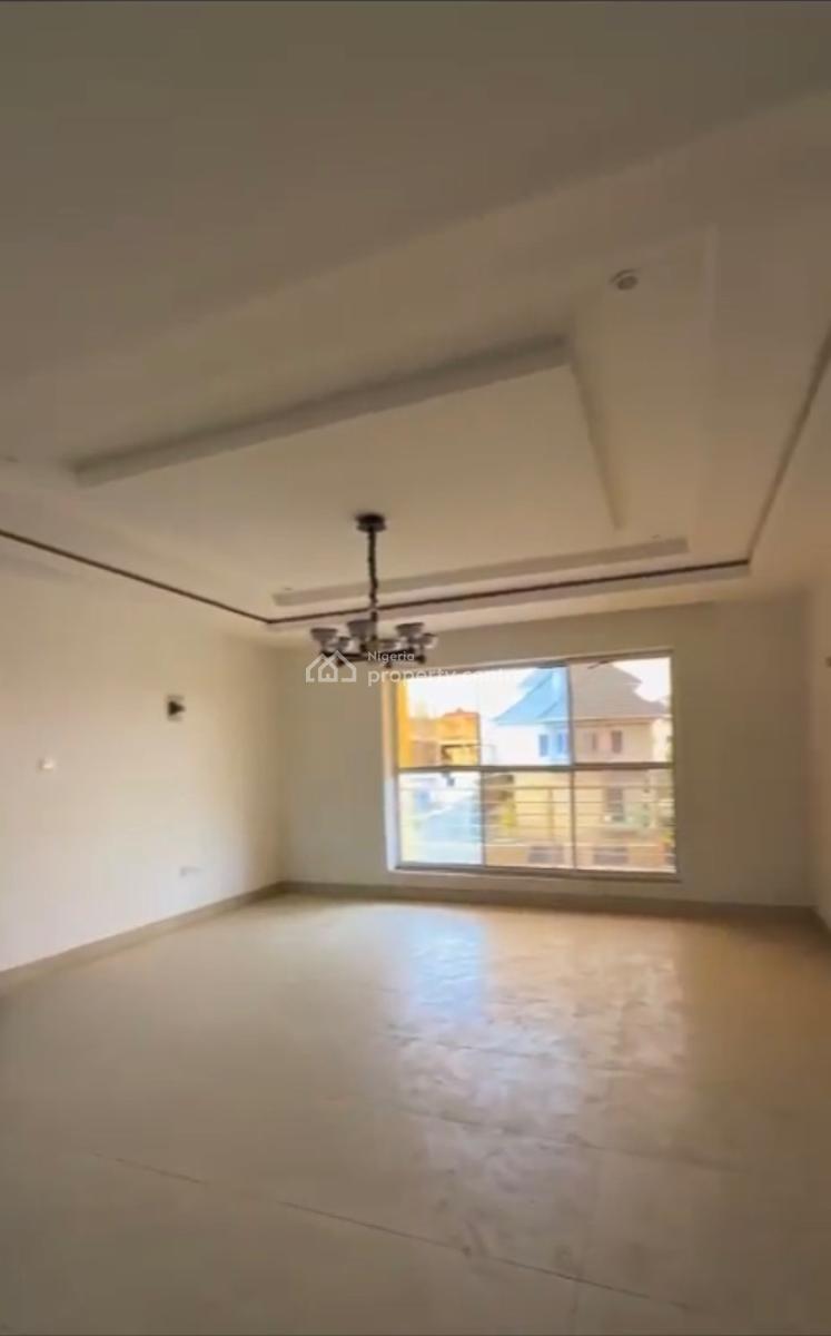 Luxurious Spacious 3bedroom En-suite Flat, Fha Guzape, Guzape District, Abuja, Block of Flats for Sale