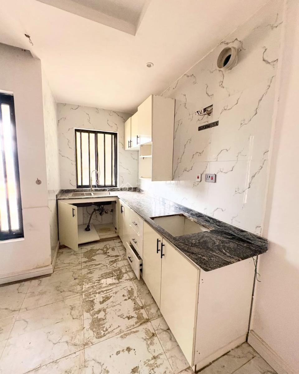 1 Bedroom Apartment Executive Unit with Water Front View, Ikate Elegushi, Lekki, Lagos, Mini Flat (room and Parlour) for Rent