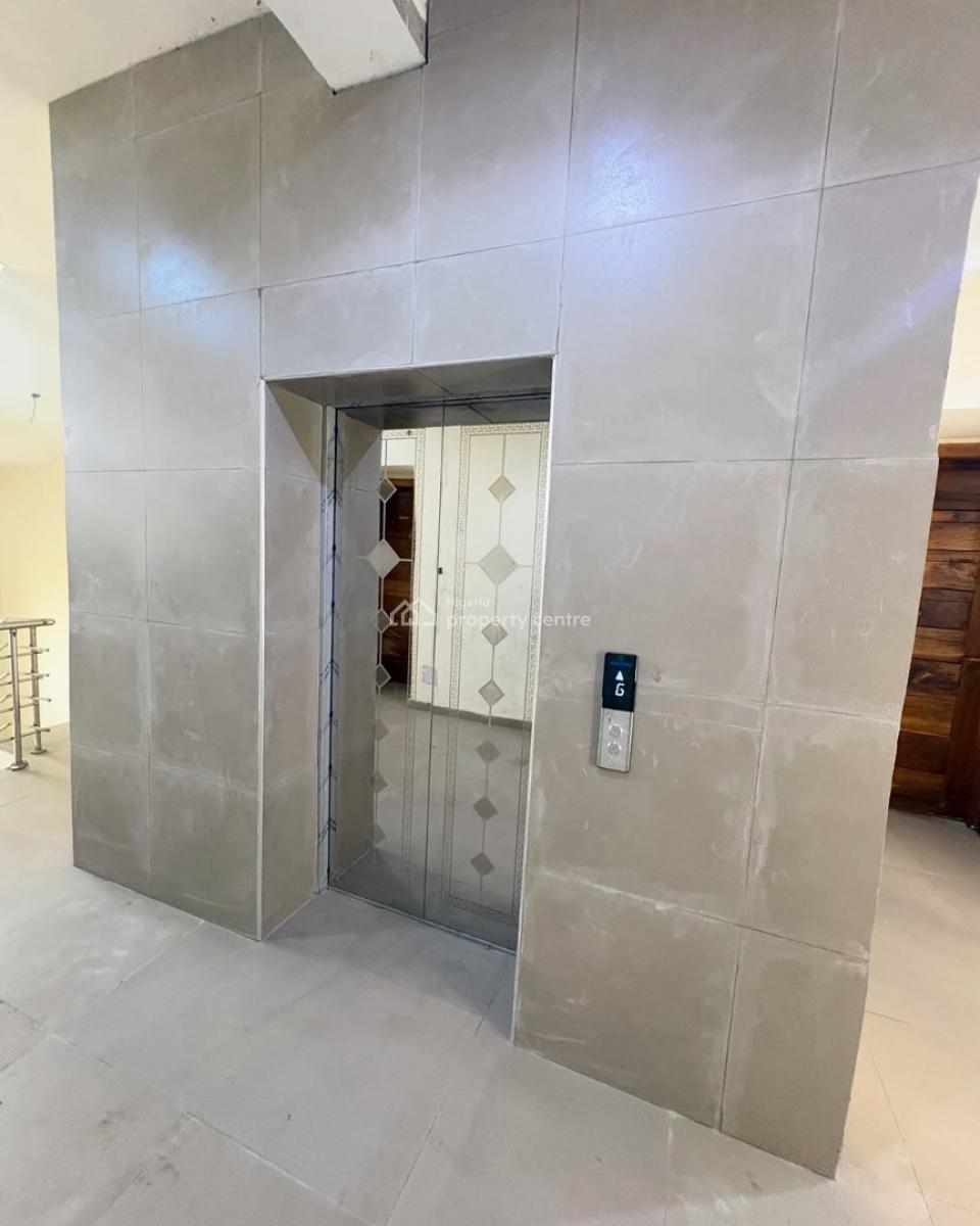 1 Bedroom Apartment Executive Unit with Water Front View, Ikate Elegushi, Lekki, Lagos, Mini Flat (room and Parlour) for Rent