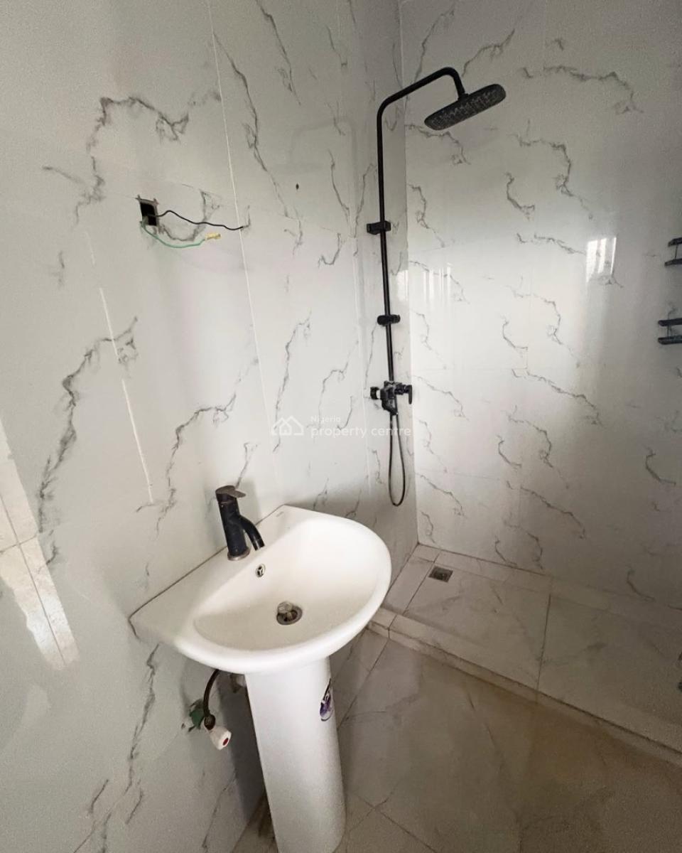 1 Bedroom Apartment Executive Unit with Water Front View, Ikate Elegushi, Lekki, Lagos, Mini Flat (room and Parlour) for Rent