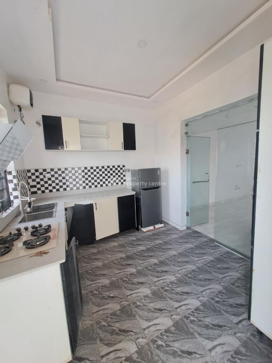 Well Mini Flat in a Gated Estate, Chevron Drive, Lekki, Lagos, Mini Flat (room and Parlour) for Rent