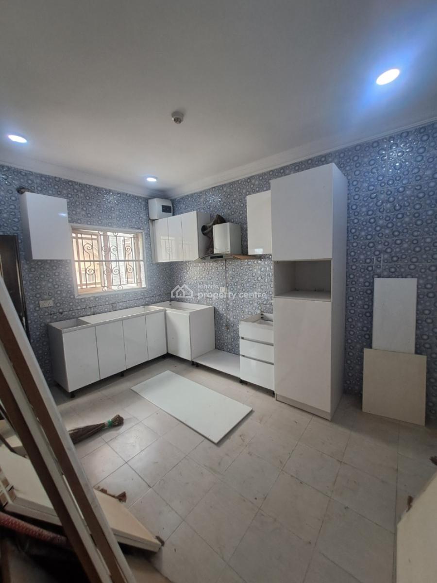 Well Built 3 Bedroom Apartment with Bq in a Gated Estate, Idado, Lekki, Lagos, Flat / Apartment for Rent