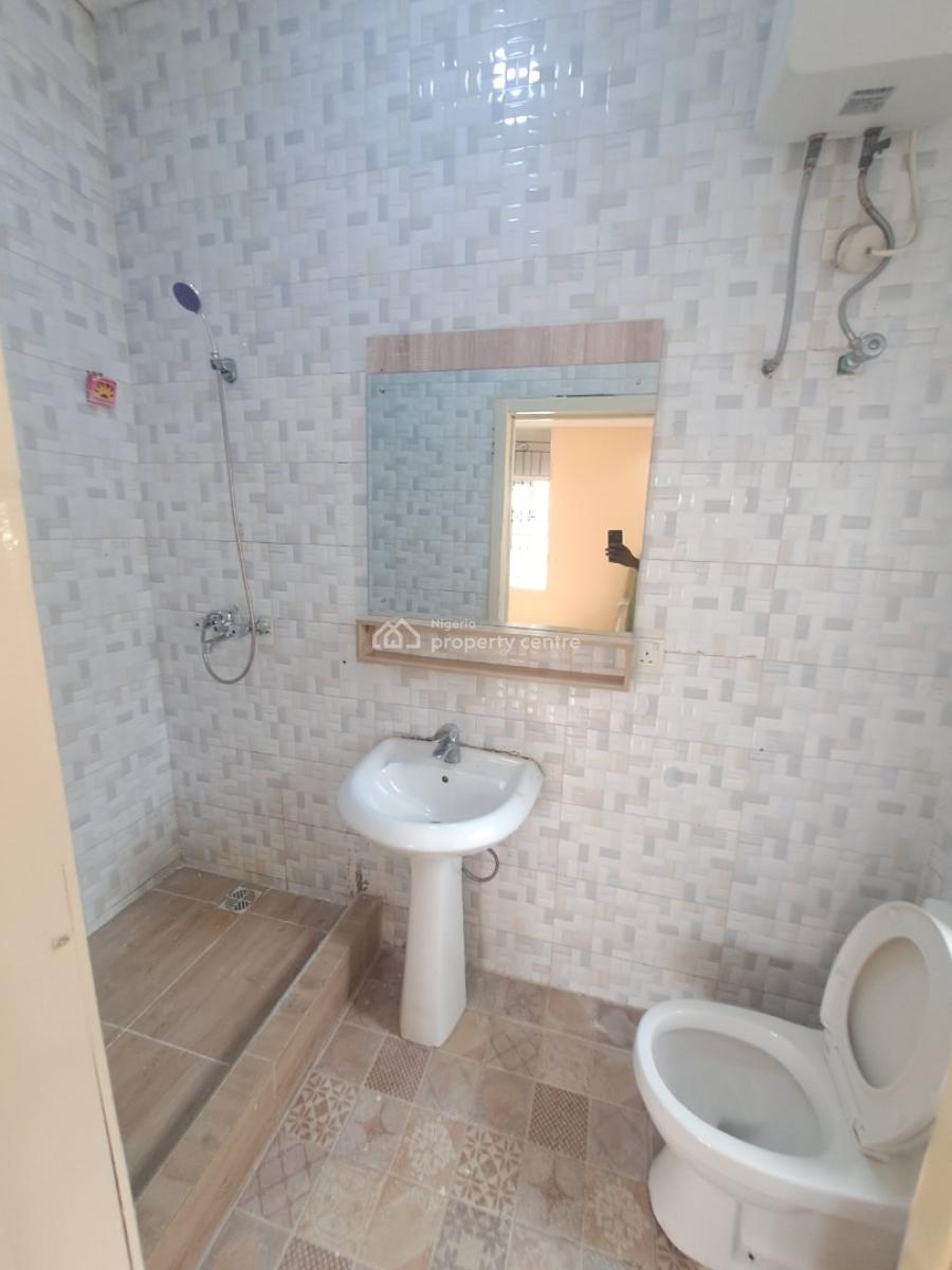 Well Built 3 Bedroom Apartment with Bq in a Gated Estate, Idado, Lekki, Lagos, Flat / Apartment for Rent