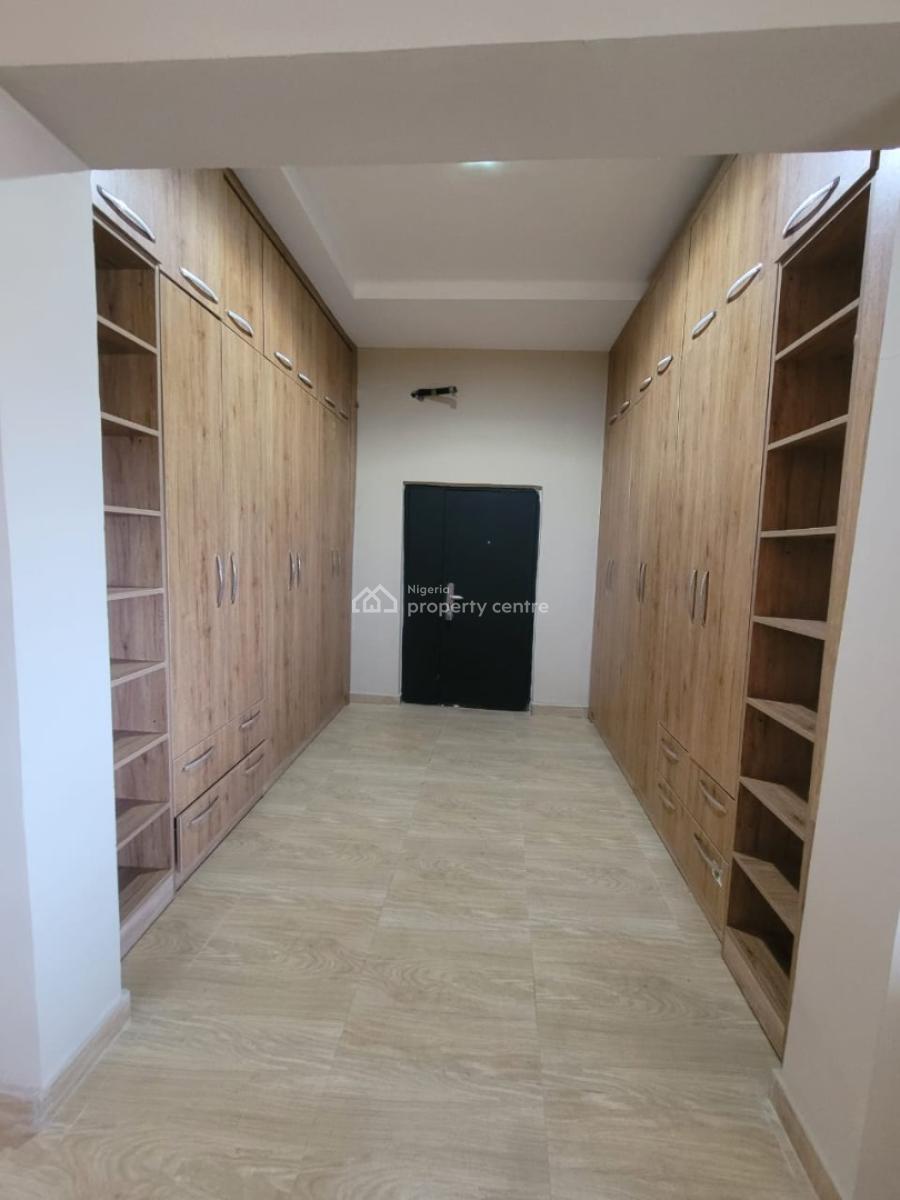 Brand New Luxury Spacious 5 Bedroom Penthouse Apartment with Bq, Lekki Phase 1, Lekki, Lagos, Flat / Apartment for Rent