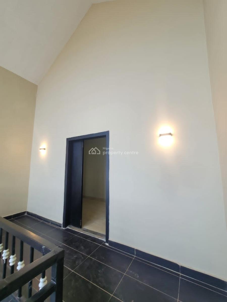 Brand New Luxury Spacious 5 Bedroom Penthouse Apartment with Bq, Lekki Phase 1, Lekki, Lagos, Flat / Apartment for Rent