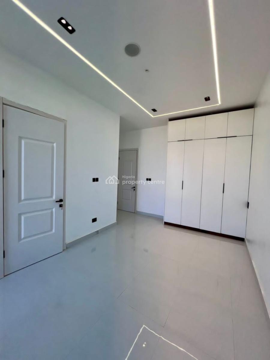 Uniquely Designed 5 Bedroom Triplex with a Private Compound, Lekki Phase I, Lekki, Lagos, Detached Duplex for Sale