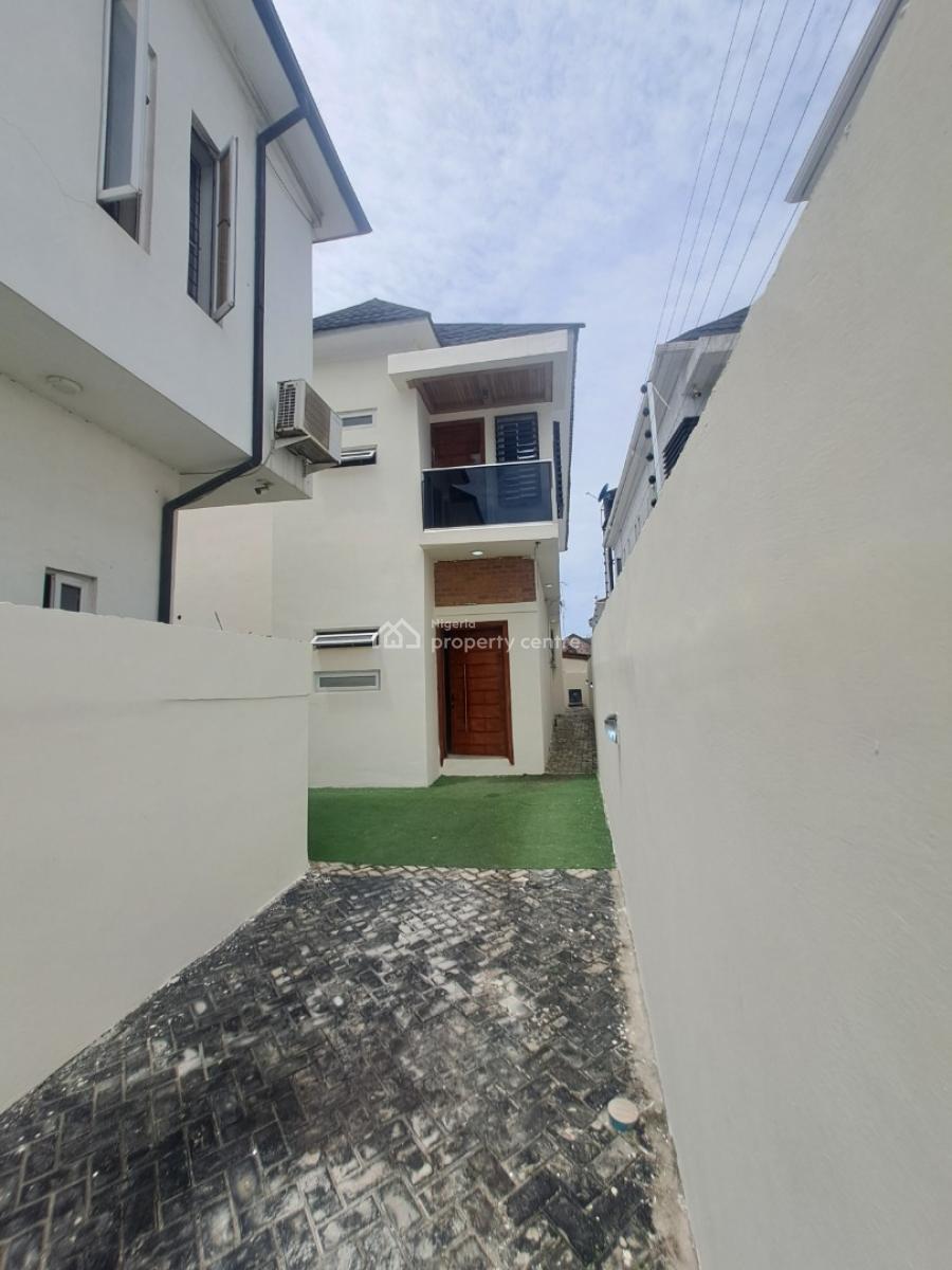 Well Built 4 Bedroom Semi Detached with Bq in a Gated Estate, Agungi, Lekki, Lagos, Semi-detached Duplex for Rent