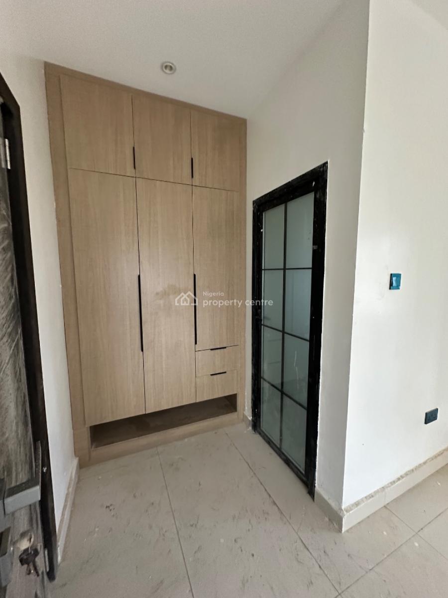 a Luxury Newly Built 2 Bedroom Spacious, News Engineering, Dawaki, Gwarinpa, Abuja, Flat / Apartment for Sale