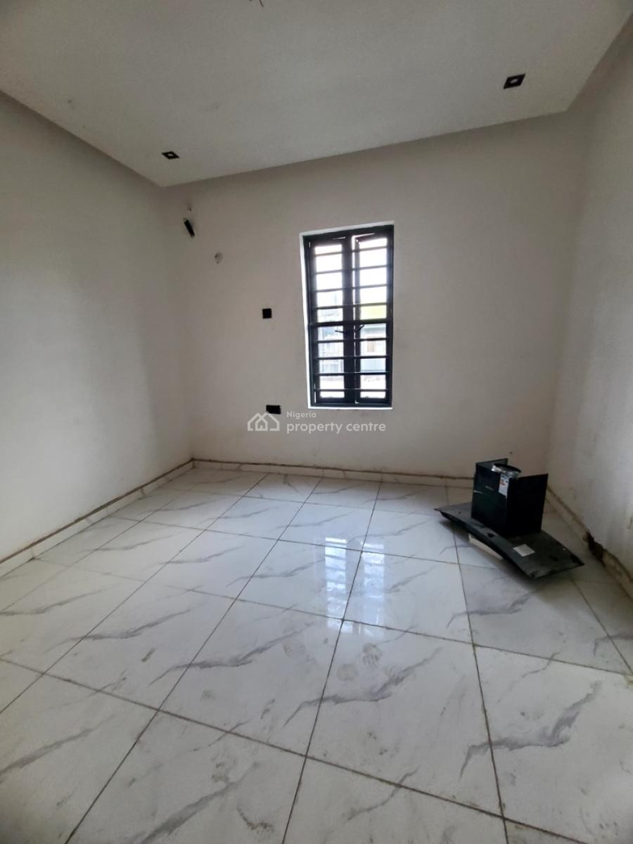 a Brand New Spacious 2-bedroom Apartment, Fola Agoro, Yaba, Lagos, Flat / Apartment for Rent