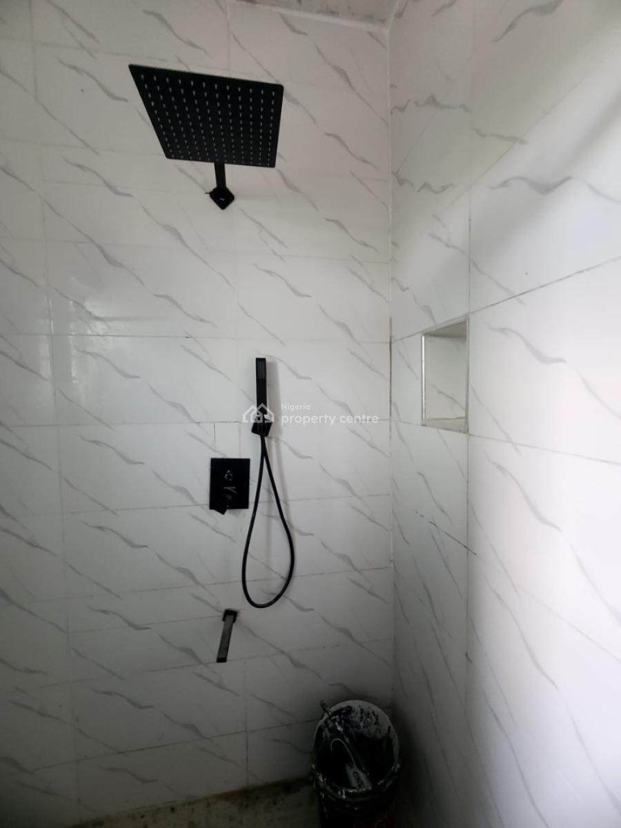 a Brand New Spacious 2-bedroom Apartment, Fola Agoro, Yaba, Lagos, Flat / Apartment for Rent