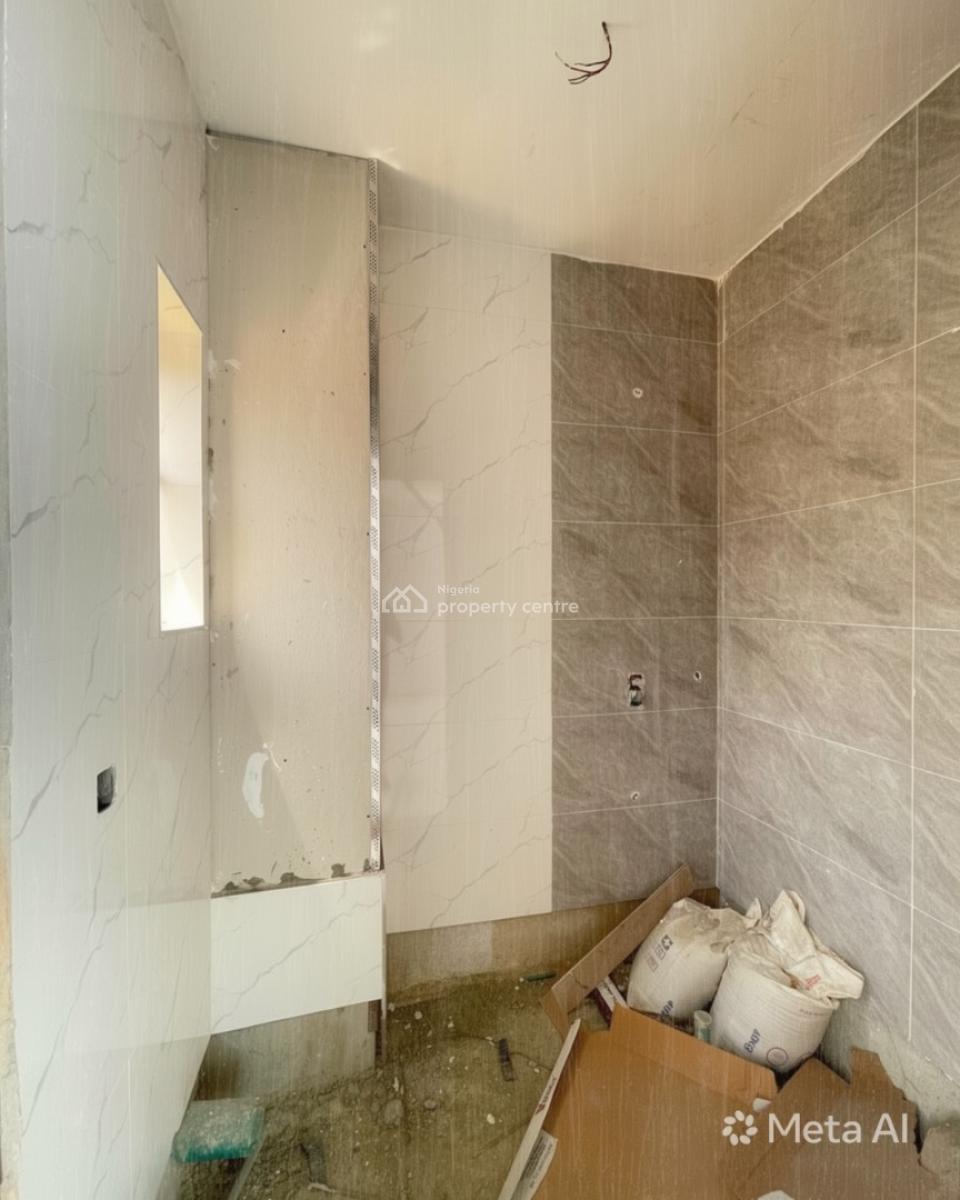 2 Bedroom Apartment, Lekki Phase 1, Lekki, Lagos, House for Sale