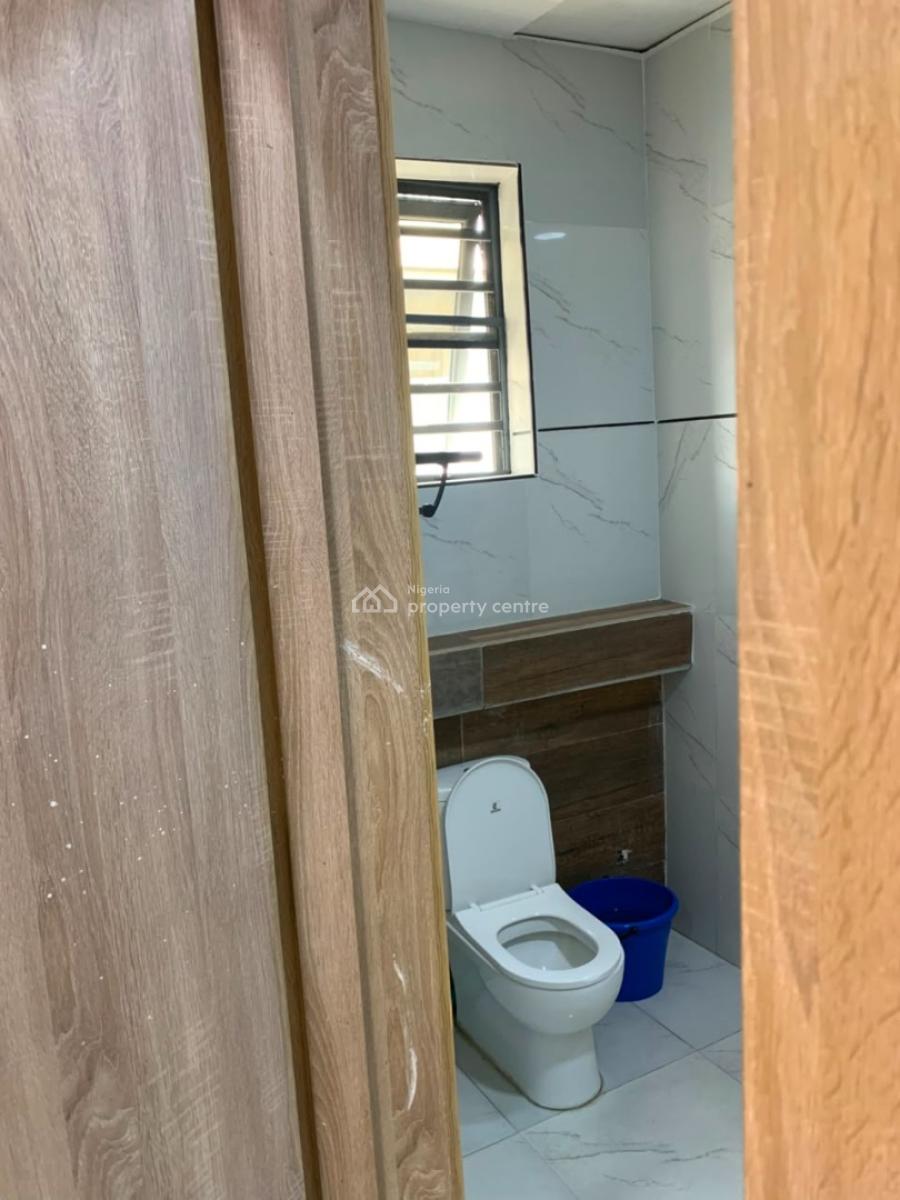 Furnished a Room Self Contained, Ikota County Estate, Ikota Gra, Lekki Epe Expressway, Ikota, Lekki, Lagos, Self Contain (single Rooms) for Rent