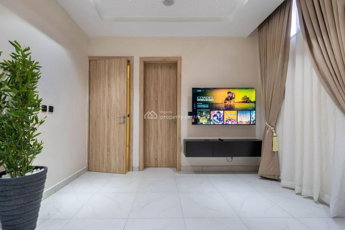 2 Units of Fully Furnished 2 Bedroom Penthouse, Lekki Phase 1, Lekki, Lagos, Flat / Apartment for Rent