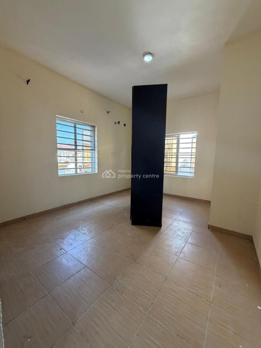 Spacious 3 Bedroom Apartment, Osapa, Lekki, Lagos, Flat / Apartment for Rent