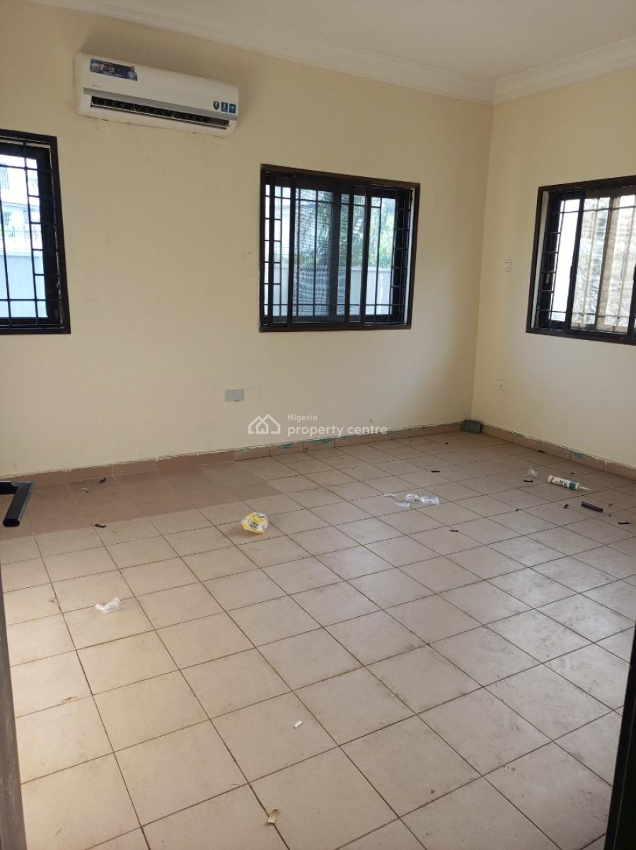 Large 3bedroom with Bq 6acs Pool Gym 24hours Light, Off Admiralty Way, Lekki Phase 1, Lekki, Lagos, Flat / Apartment for Rent