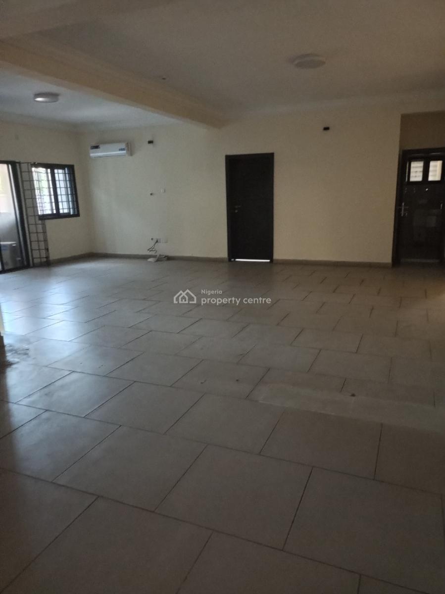 Large 3bedroom with Bq 6acs Pool Gym 24hours Light, Off Admiralty Way, Lekki Phase 1, Lekki, Lagos, Flat / Apartment for Rent