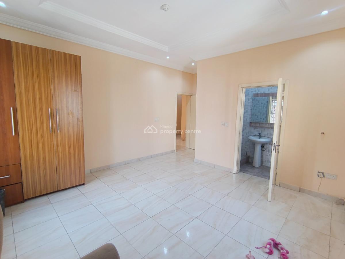 a 3 Bedroom Flat, By Agungi, Before Chevron, Lekki, Lagos, Flat / Apartment for Rent