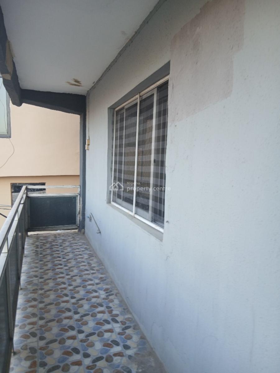 Lovely Refurbished 3 Bedroom, Yaba, Lagos, Flat / Apartment for Rent