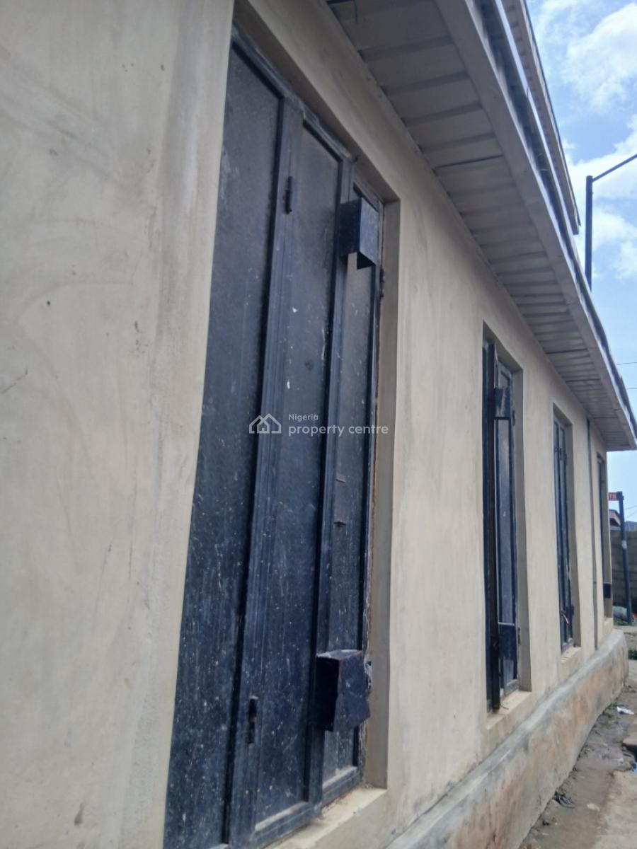 Lovely New Shop, Yaba, Lagos, Shop for Rent
