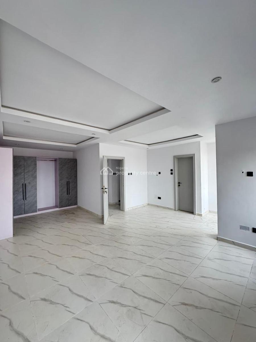 Stunning 4 Bedroom Terrace Duplex with Bq and Spacious Compound., Obanikoro, Shomolu, Lagos, Terraced Duplex for Sale