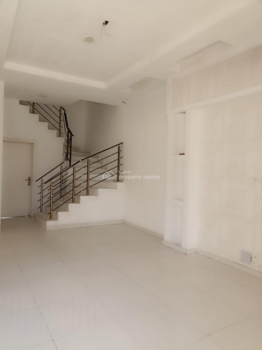 4 Bedroom Semi-detached Duplex with Bq, Osapa, Lekki, Lagos, Semi-detached Duplex for Rent