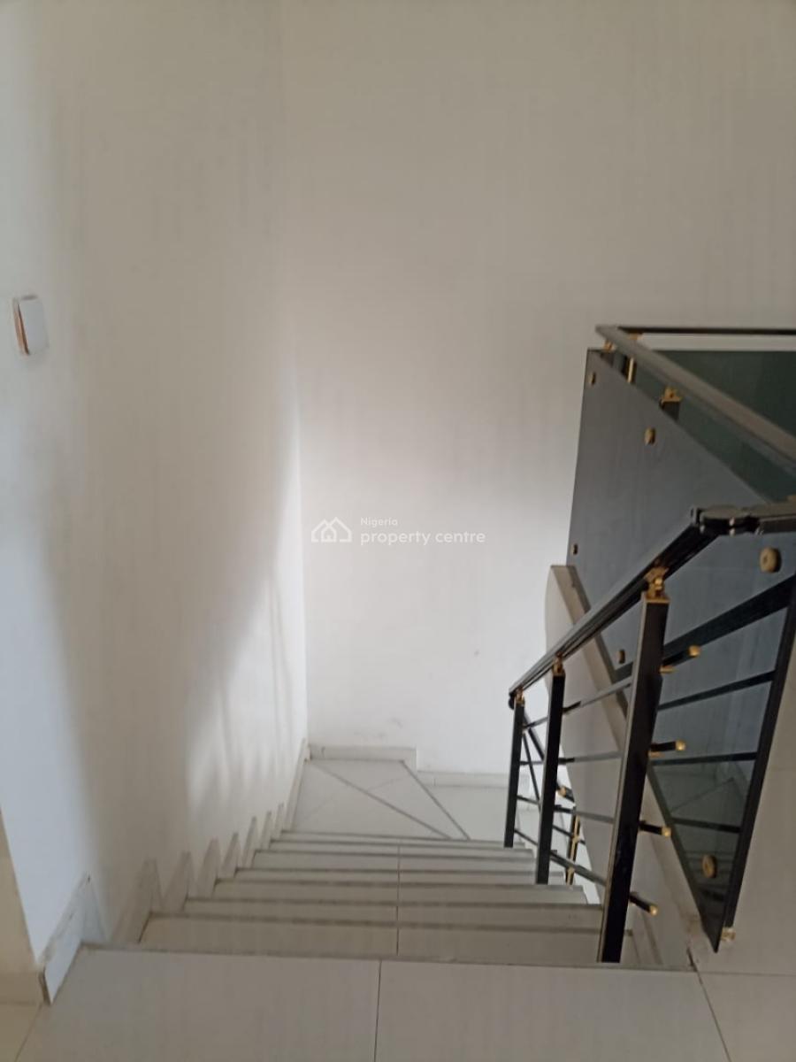 4 Bedroom Semi-detached Duplex with Bq, Osapa, Lekki, Lagos, Semi-detached Duplex for Rent