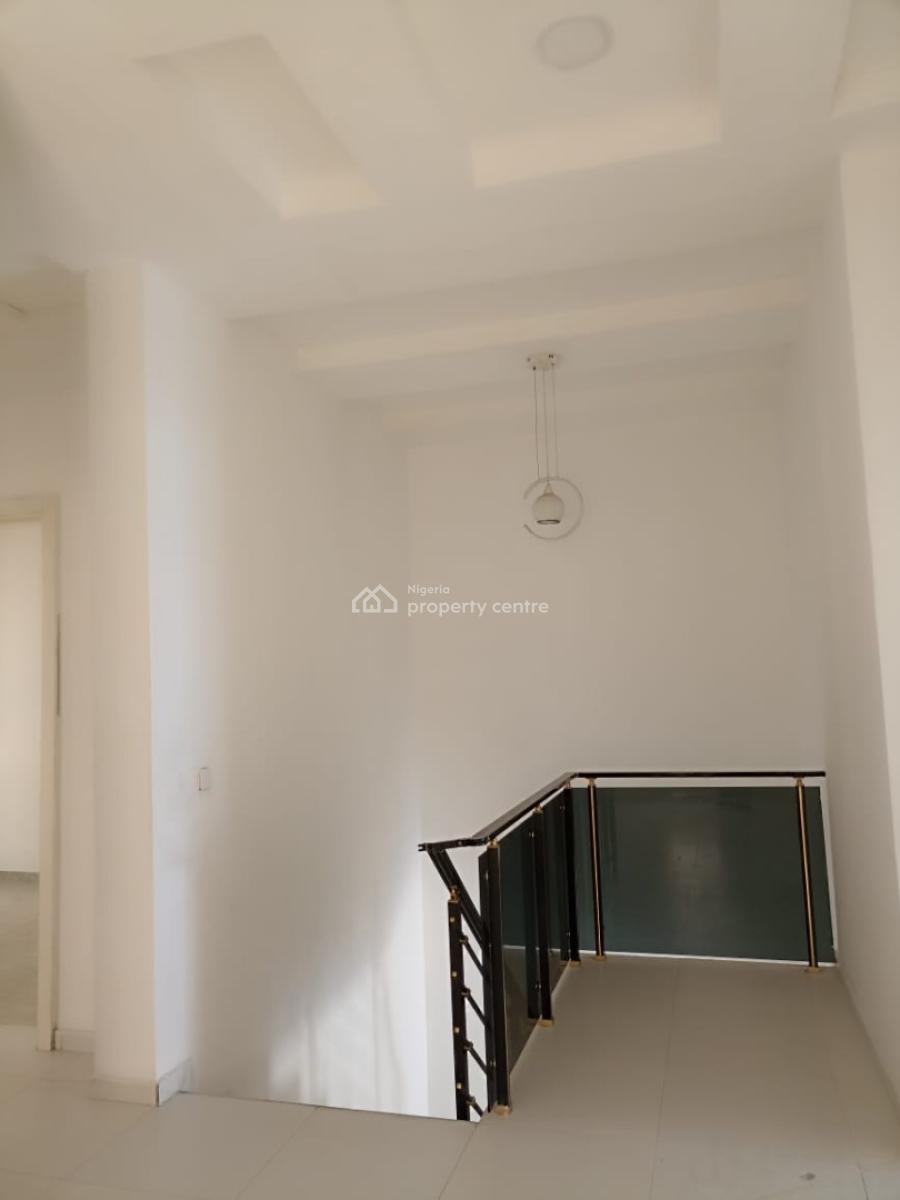 4 Bedroom Semi-detached Duplex with Bq, Osapa, Lekki, Lagos, Semi-detached Duplex for Rent