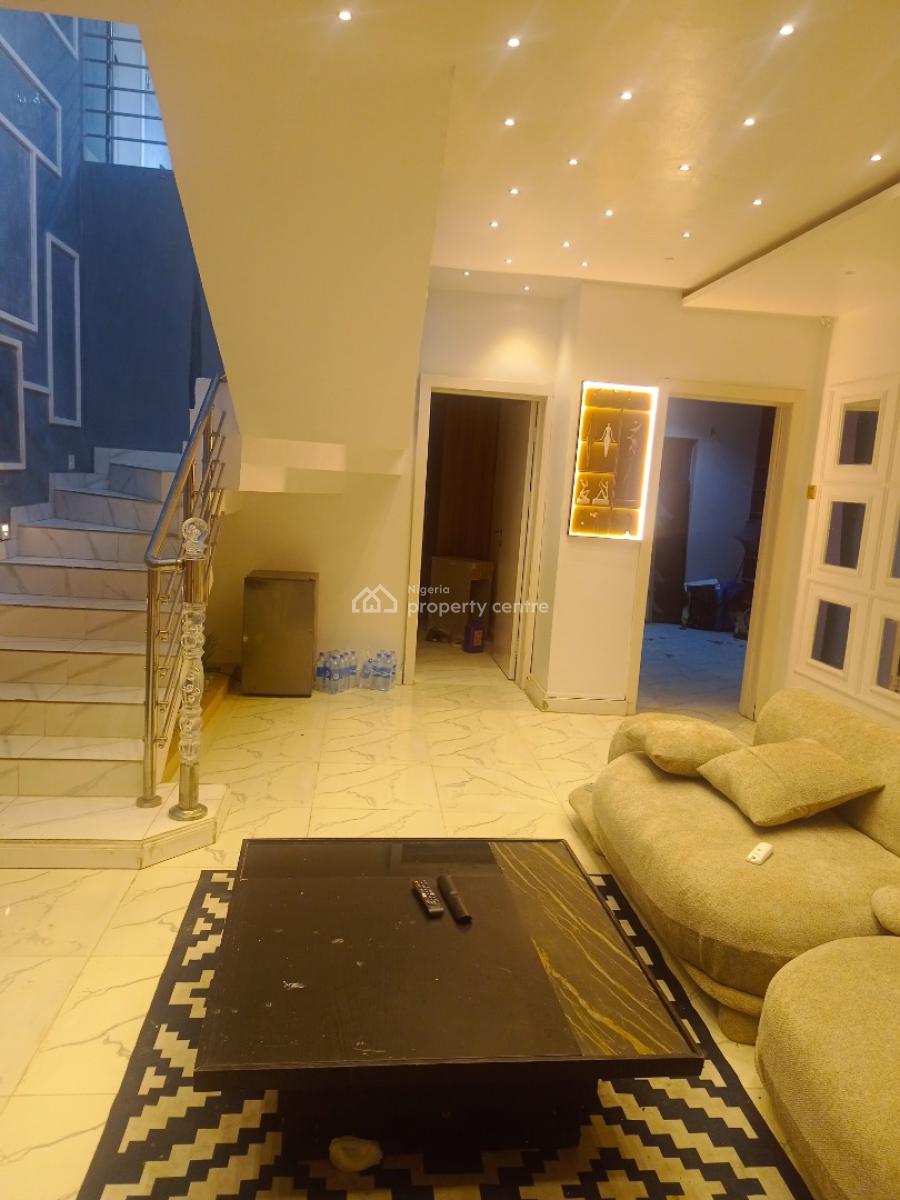 Semi Furnished Four Bedrooms Maisonnette, Icanial Estate, Kis Daniel Street, Nike Gallery Road, Ikate, Lekki, Lagos, Detached Duplex for Rent