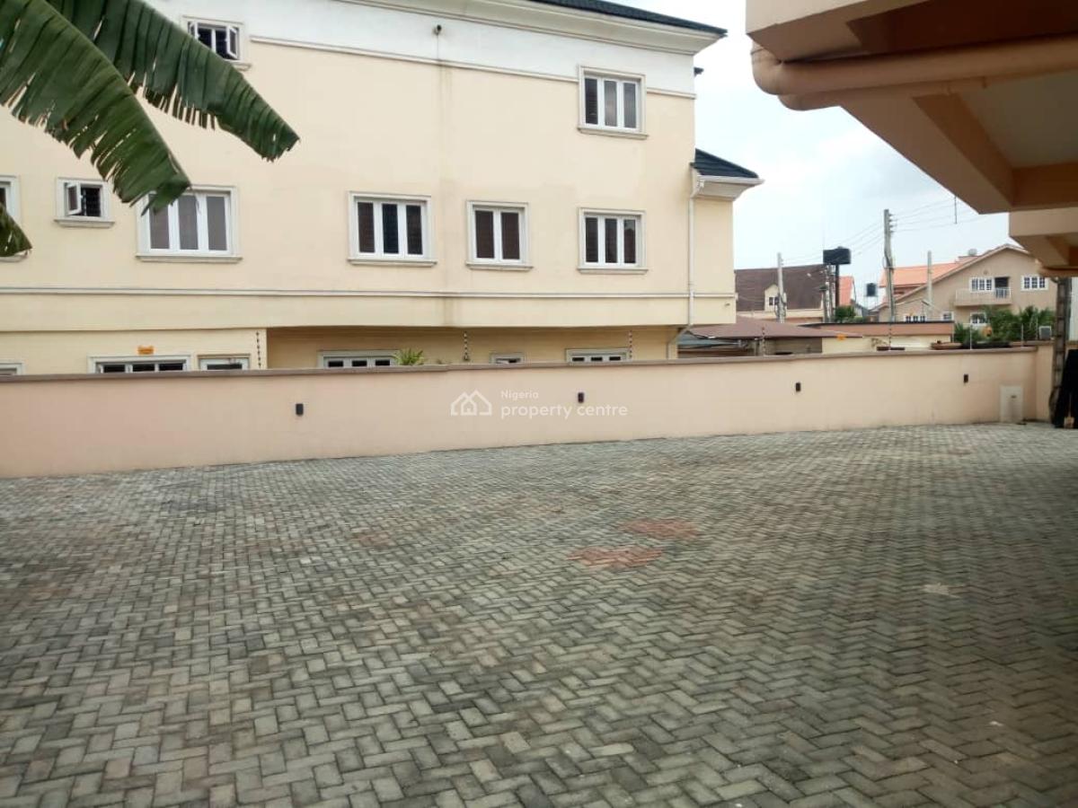 Furnished 2 Bedroom Flat, Maryland Crescent, Maryland, Lagos, Flat / Apartment for Rent
