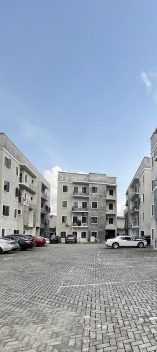 Distress Spacious 3 Bedroom Apartment with Bq, Orchid Lekki, Lagos Nigeria, Lekki, Lagos, Flat / Apartment for Sale