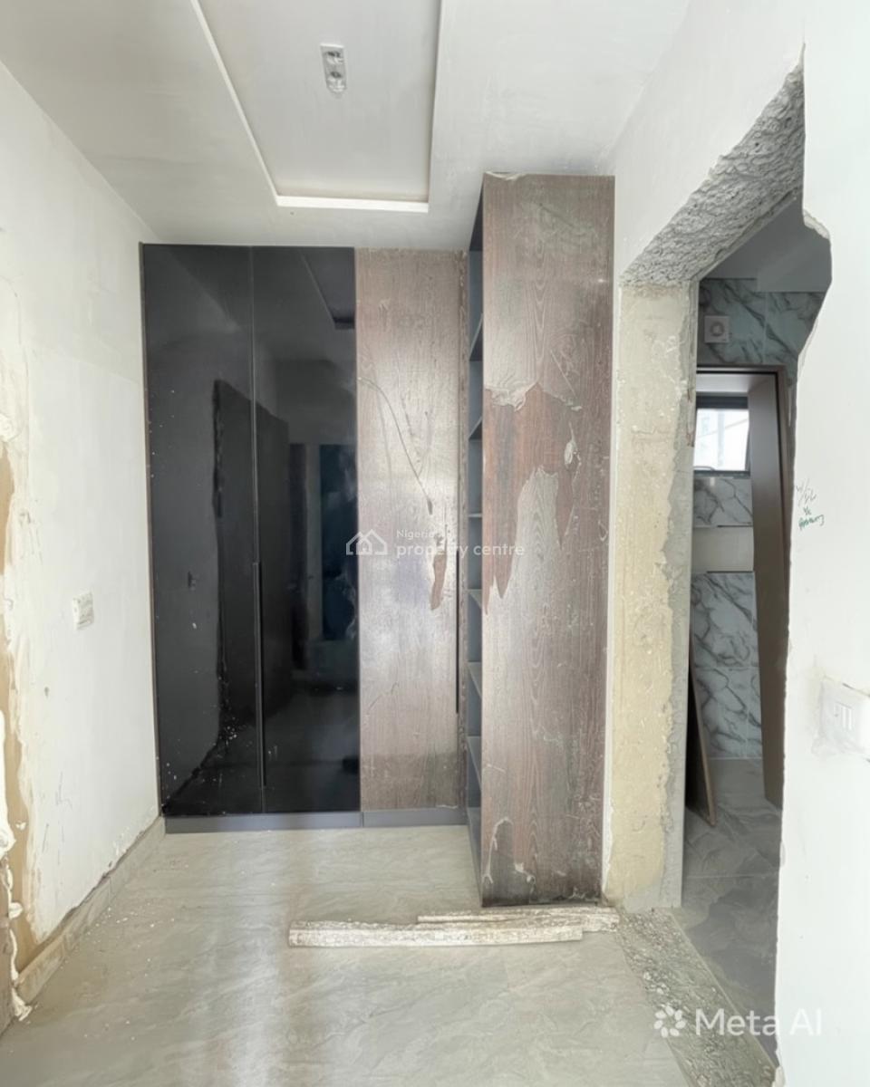 2 Bedroom Apartment, Lekki Phase 1, Lekki, Lagos, House for Sale
