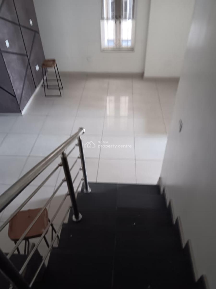 Commercial 4bedroom Terrace with Bq Fast Fingers, Directly on Admiralty Way, Lekki Phase 1, Lekki, Lagos, Terraced Duplex for Rent