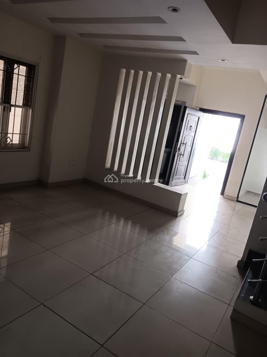 Commercial 4bedroom Terrace with Bq Fast Fingers, Directly on Admiralty Way, Lekki Phase 1, Lekki, Lagos, Terraced Duplex for Rent