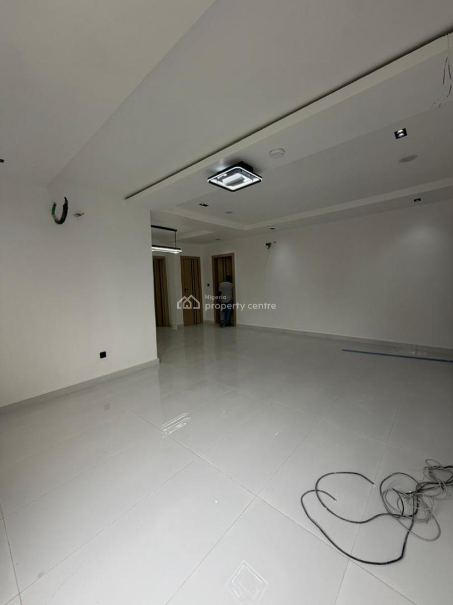 Luxurious & Spacious 3 Bedroom Apartment, Off Freedomway, Lekki, Lagos, Flat / Apartment for Sale