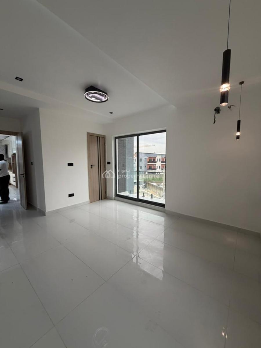 Luxurious & Spacious 3 Bedroom Apartment, Off Freedomway, Lekki, Lagos, Flat / Apartment for Sale