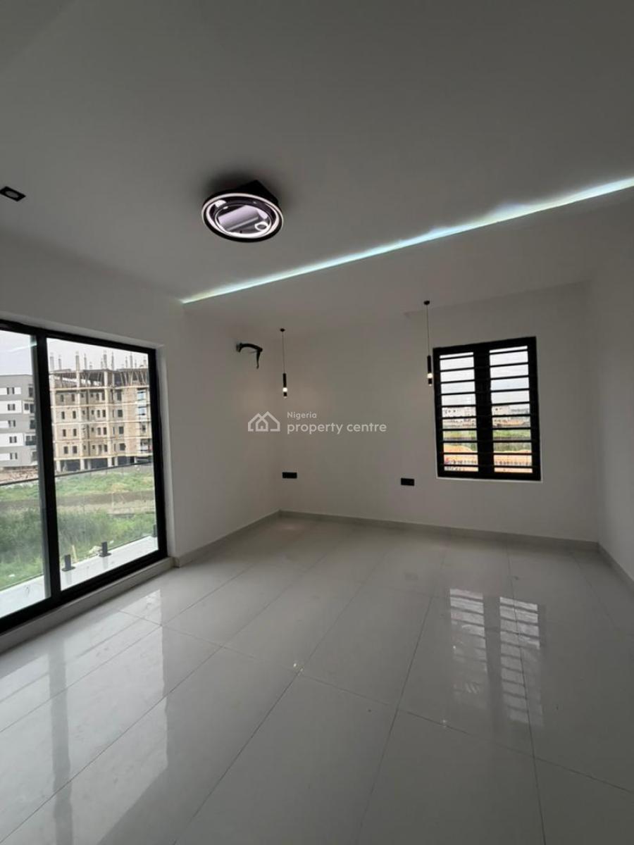 Luxurious & Spacious 3 Bedroom Apartment, Off Freedomway, Lekki, Lagos, Flat / Apartment for Sale
