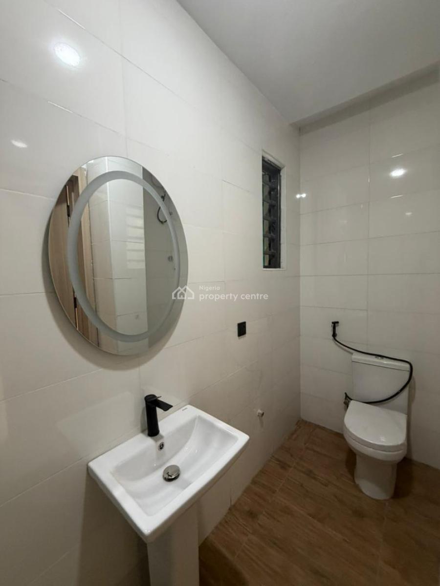 Luxurious & Spacious 3 Bedroom Apartment, Off Freedomway, Lekki, Lagos, Flat / Apartment for Sale