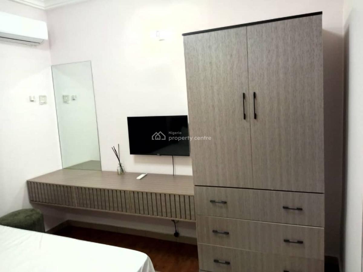 1 Bedroom Furnished Apartment with Pool & Gym Access, Secured Estate Ikoyi, Banana Island, Ikoyi, Lagos, Mini Flat (room and Parlour) for Rent