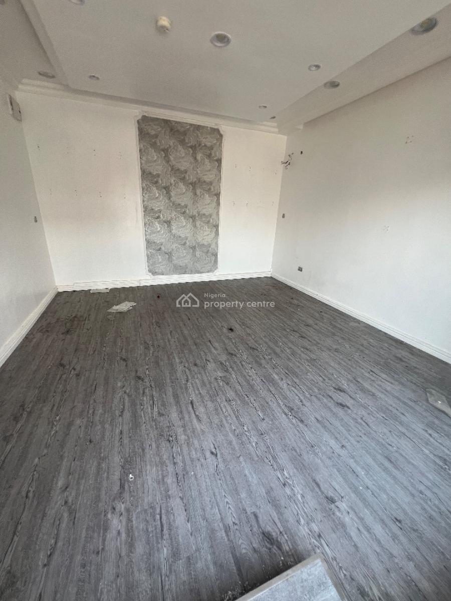 Shop Space Ground Floor Facing Road at Lekki Phase1, Off Admiralty Way Lekki Phase 1, Lekki Phase 1, Lekki, Lagos, Shop for Rent