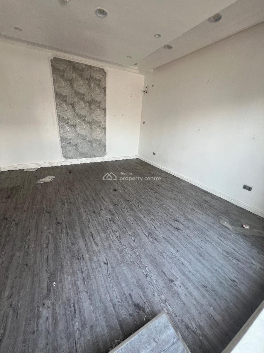 Shop Space Ground Floor Facing Road at Lekki Phase1, Off Admiralty Way Lekki Phase 1, Lekki Phase 1, Lekki, Lagos, Shop for Rent
