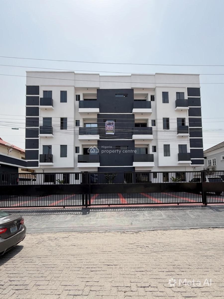 Spaciously Built 3 Bedroom Apartment with Bq, Lekki Phase 1, Lekki Phase 1, Lekki, Lagos, Block of Flats for Sale