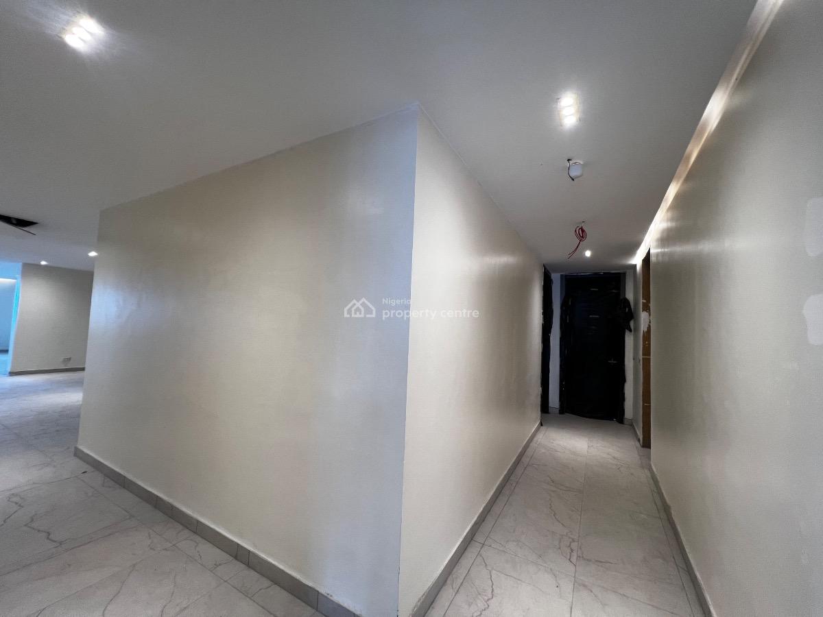Super Luxury 4 Bedroom Apartments with 2 Rooms Bq, Banana Island, Ikoyi, Lagos, Flat / Apartment for Sale
