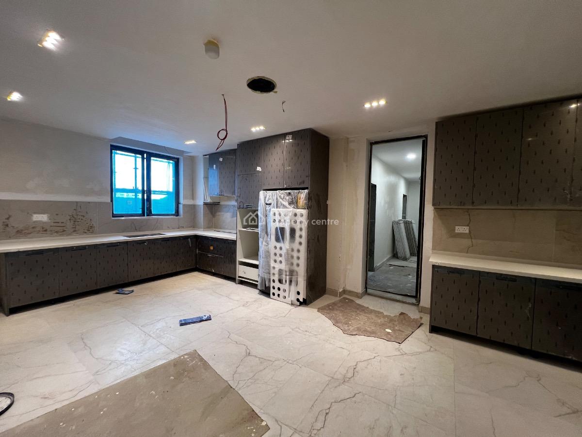 Super Luxury 4 Bedroom Apartments with 2 Rooms Bq, Banana Island, Ikoyi, Lagos, Flat / Apartment for Sale
