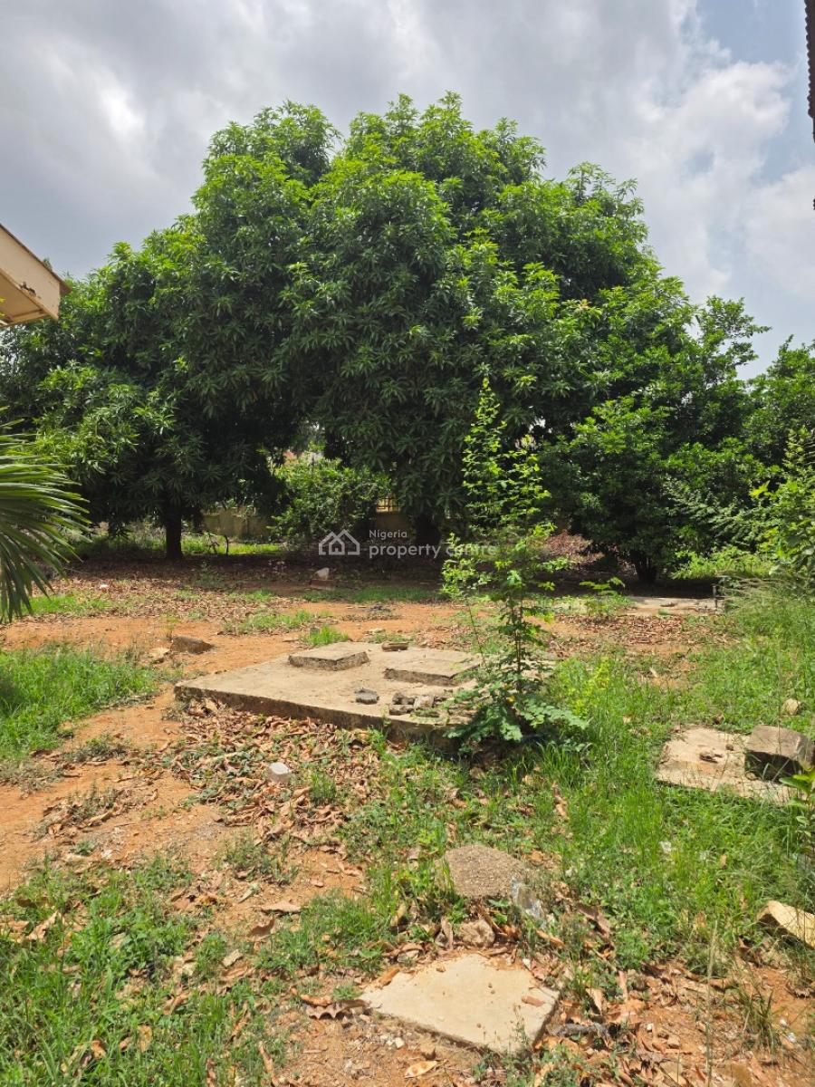 an Old Detached Duplex ÷ Guest House, Adisa Estate By Ibeto Hotelvia David Ejor Crescent, Gudu, Abuja, Detached Duplex for Sale