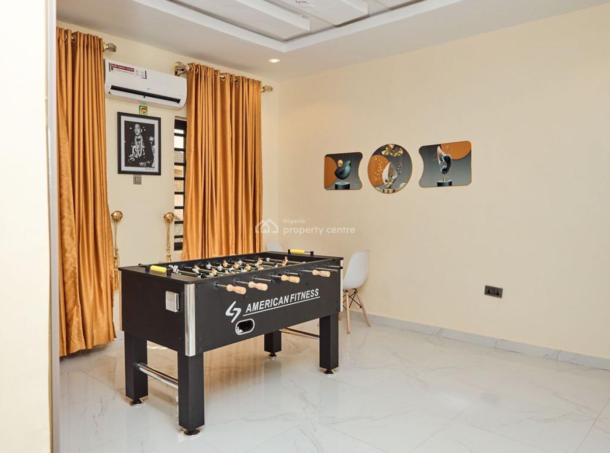 Luxury 4 Bedroom Apartment with Private Swimming Pool and Massage Chai, Inverter Ac,football and Snooker Games,standard Security Door, Ikorodu, Lagos, Flat / Apartment Short Let