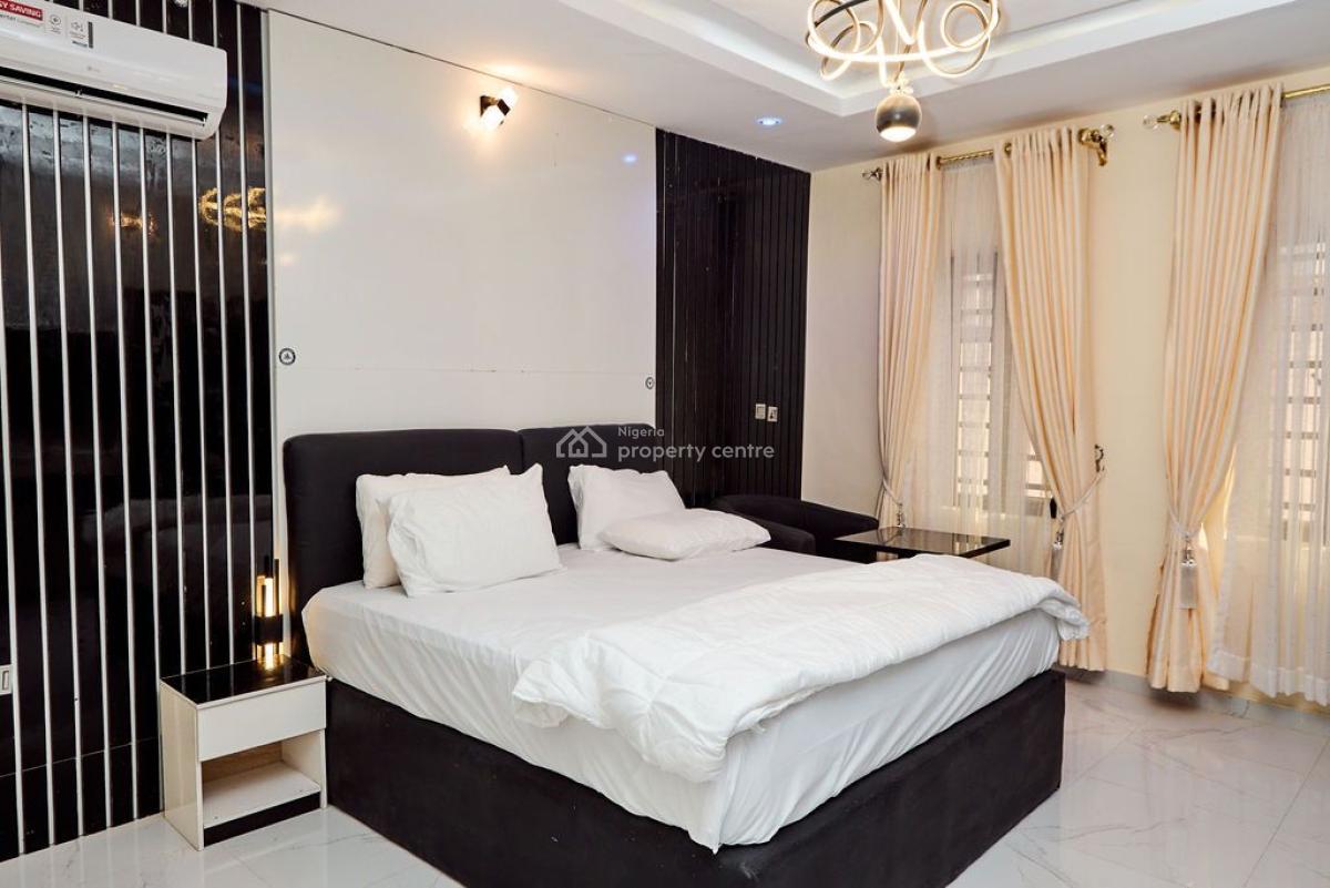 Luxury 4 Bedroom Apartment with Private Swimming Pool and Massage Chai, Inverter Ac,football and Snooker Games,standard Security Door, Ikorodu, Lagos, Flat / Apartment Short Let