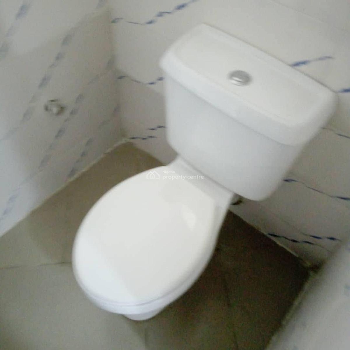 Spacious and Neatly Used 2bedroom Apartment, Beachwood Estate, Lakowe, Ibeju Lekki, Lagos, Flat / Apartment for Sale